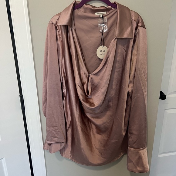 NWT Remi x Revolve Blouse - Picture 2 of 6